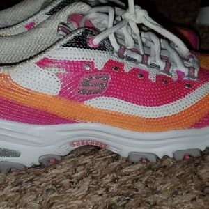 Skechers Made to Shine